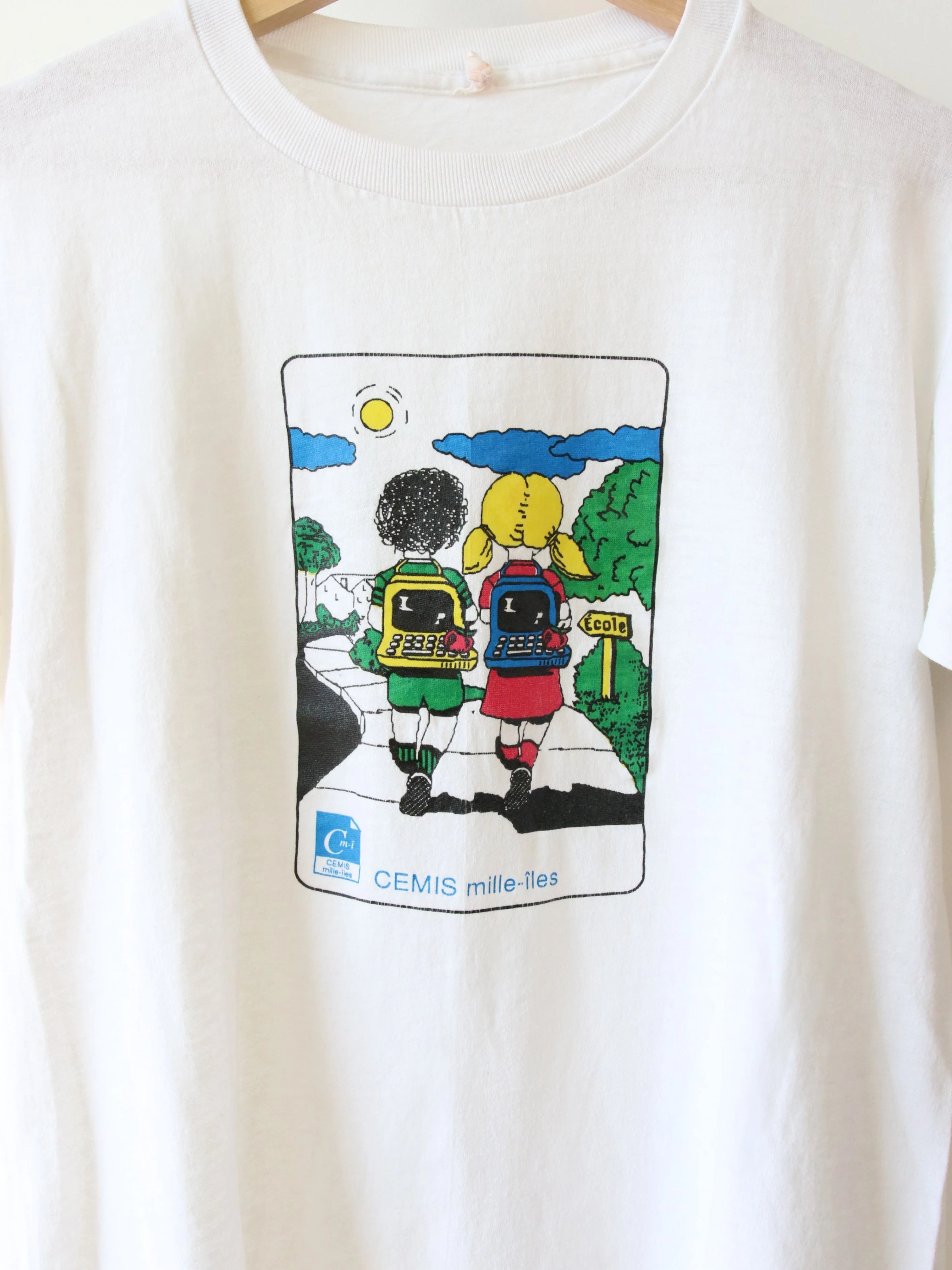 Vintage French L'école Primaire T-shirt